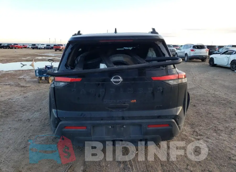 5N1DR3BD1PC276572 Photo# 6