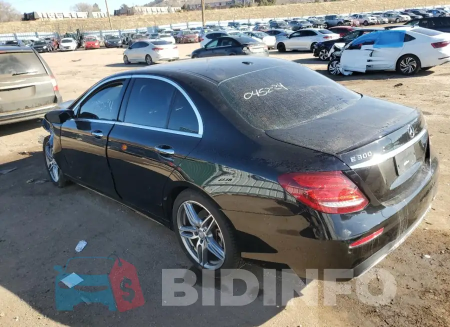 WDDZF4JB6HA098864 Photo# 2
