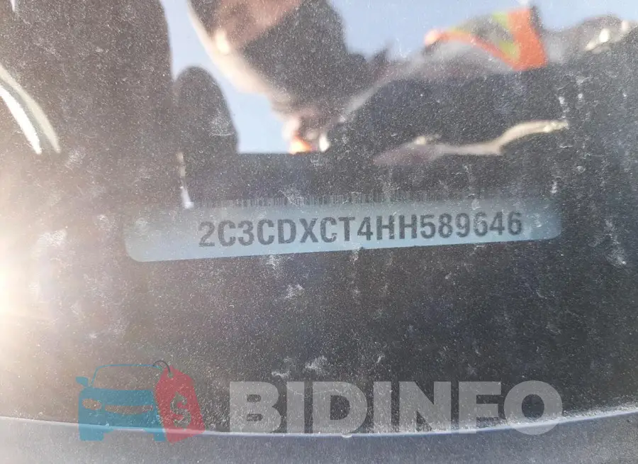 2C3CDXCT4HH589646 Photo# 12