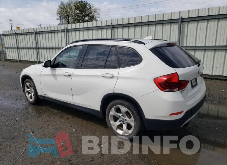 WBAVM1C57FV316740 Photo# 2