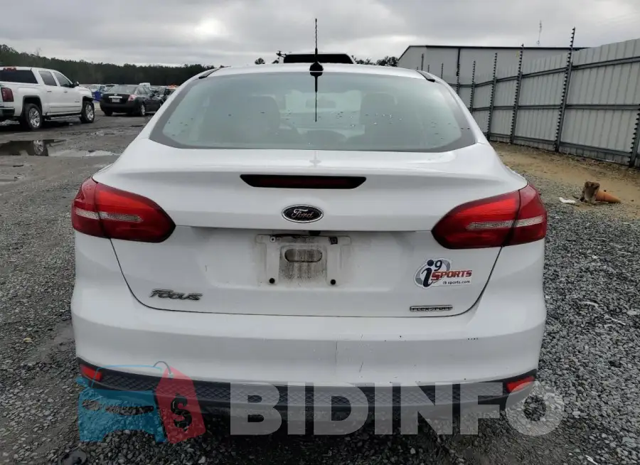1FADP3E22FL329742 Photo# 6
