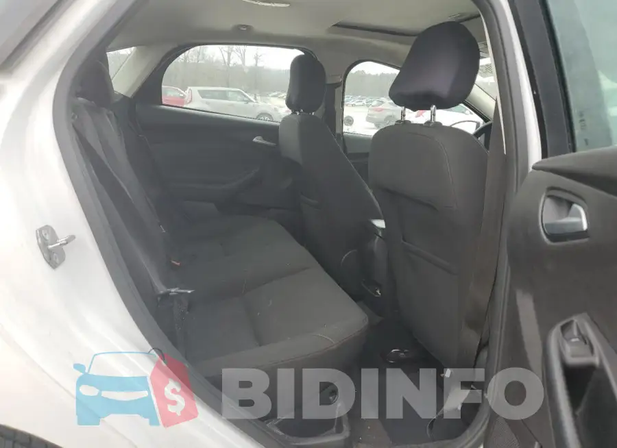 1FADP3F22FL205808 Photo# 10
