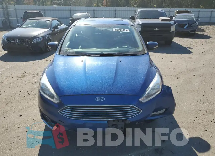 1FADP3N25JL332868 Photo# 5