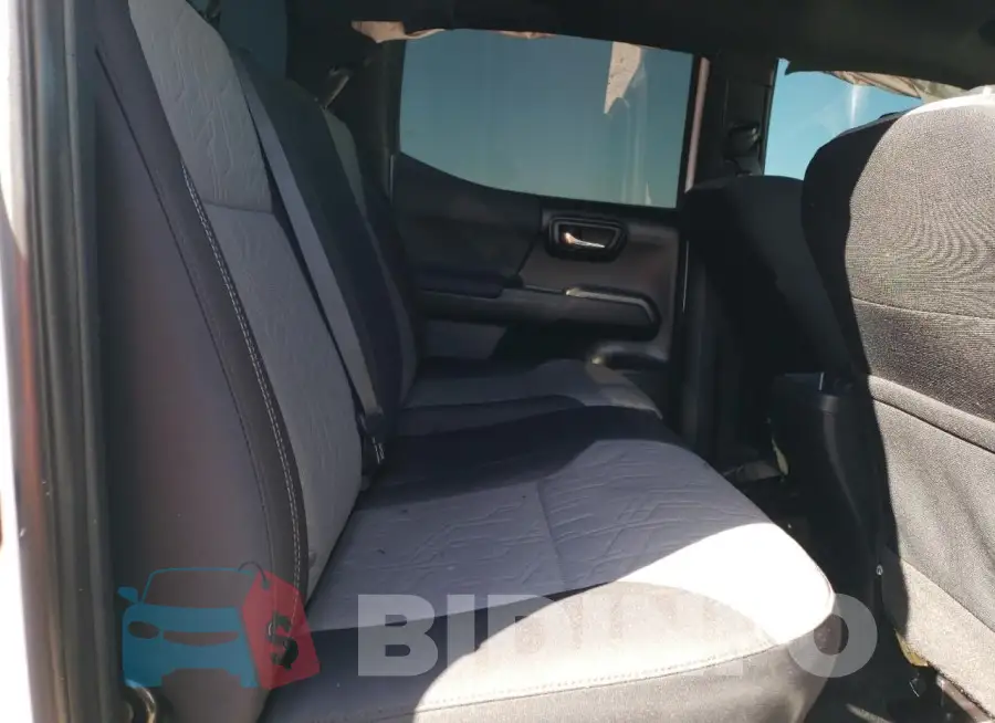 3TMCZ5AN1MM449071 Photo# 10
