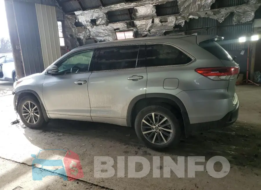 5TDJZRFH6JS496609 Photo# 2