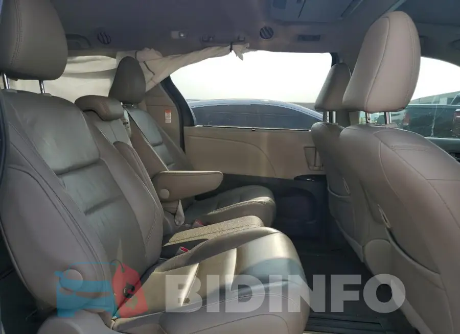 5TDYK3DCXGS735269 Photo# 11