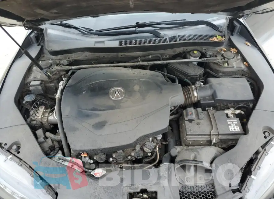 19UUB2F62JA007595 Photo# 11