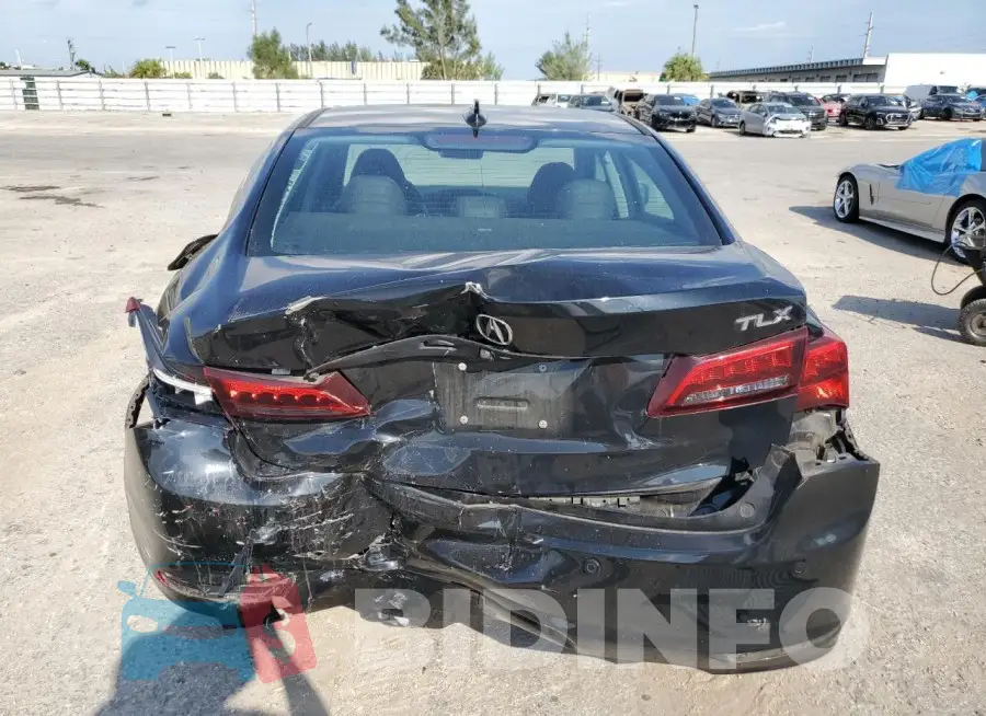 19UUB2F7XHA002745 Photo# 6