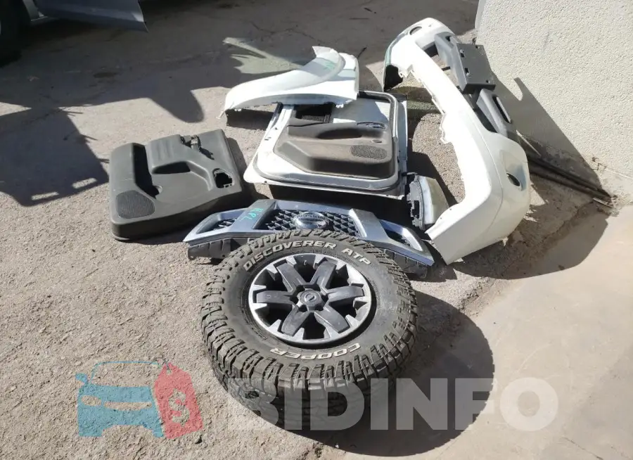 1N6AD0EV8JN719527 Photo# 12