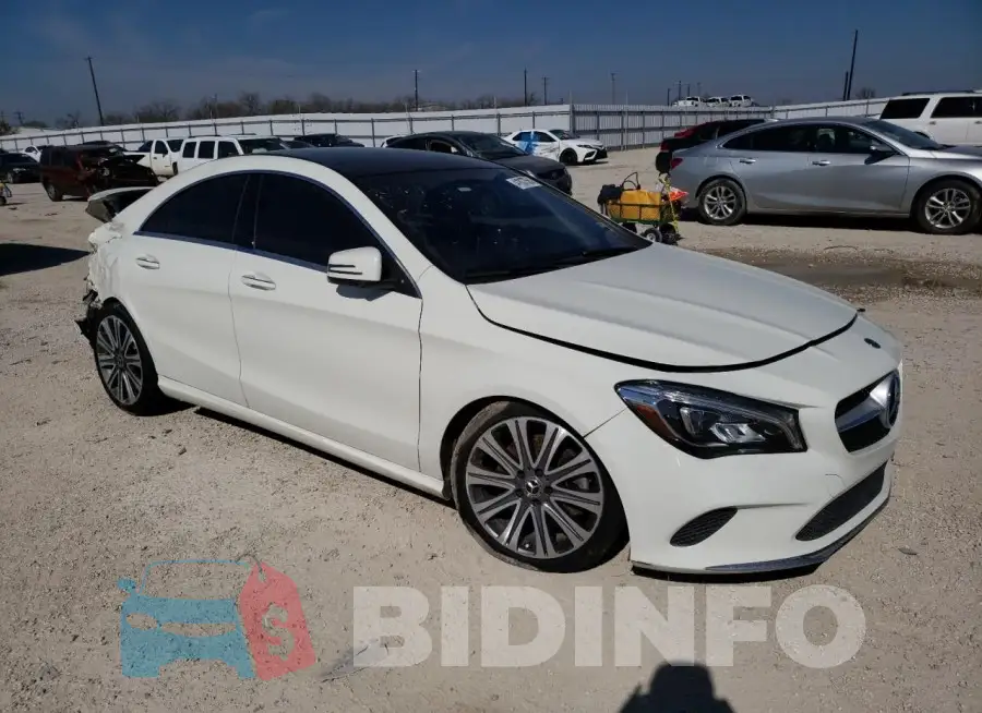 WDDSJ4EB6JN535271 Photo# 4