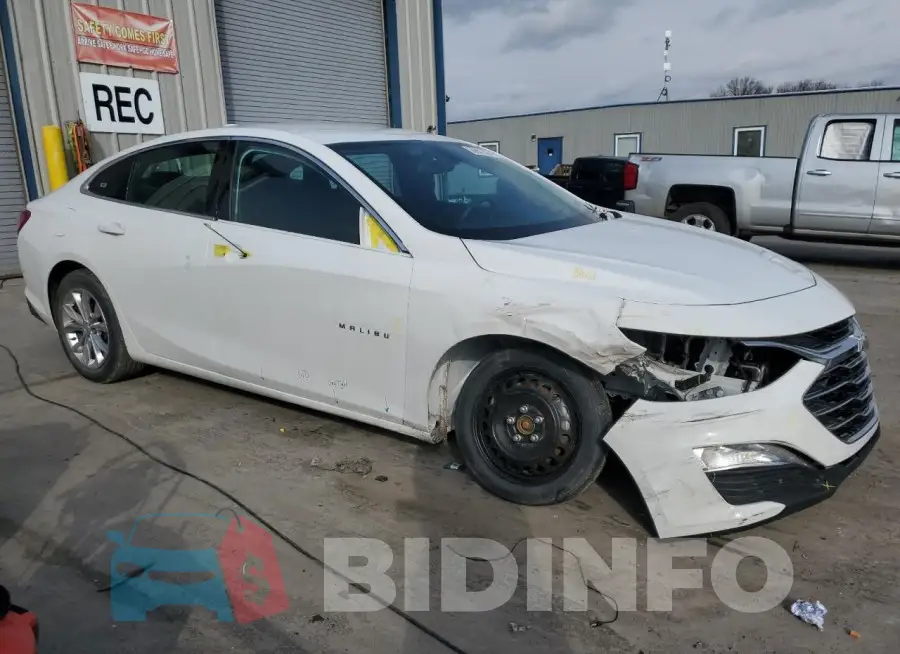 1G1ZD5ST5LF040388 Photo# 4