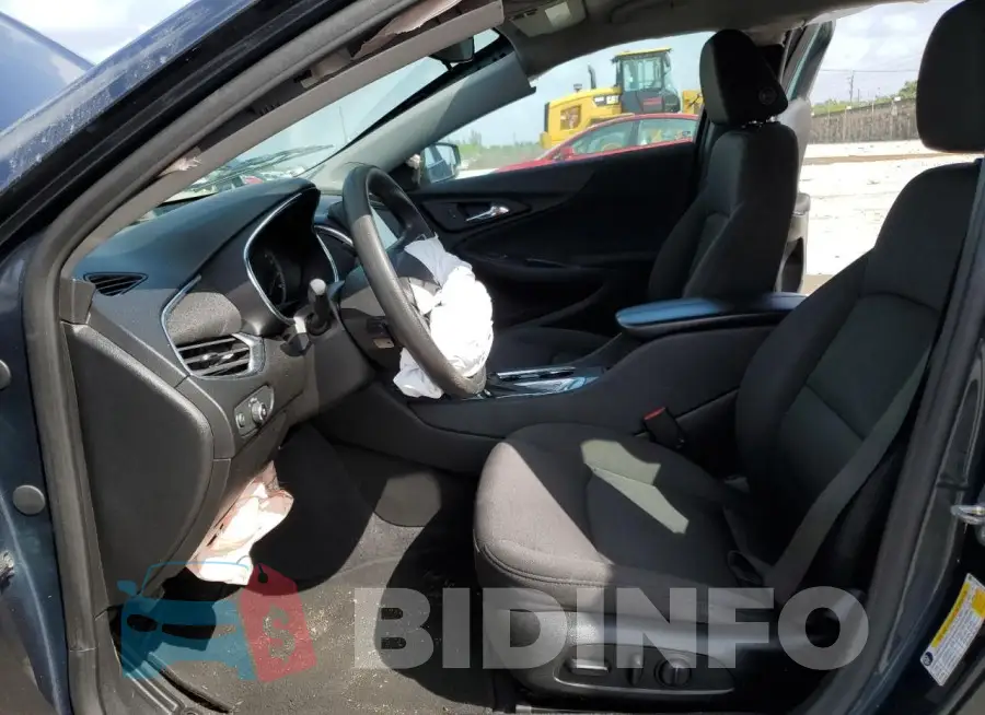 1G1ZD5ST8LF061817 Photo# 7