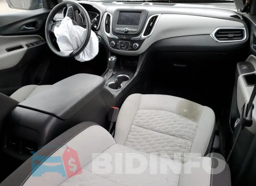 2GNAXTEV3L6171141 Photo# 8