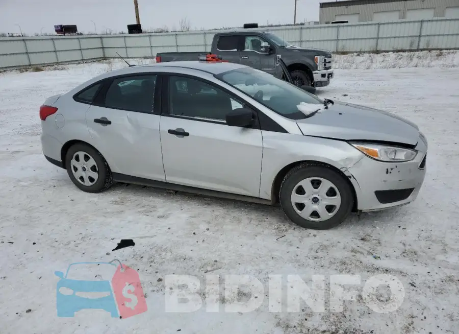 1FADP3E27GL226334 Photo# 4