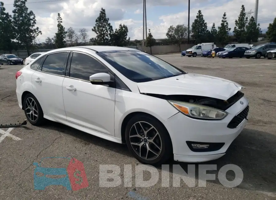 1FADP3F27GL405746 Photo# 4
