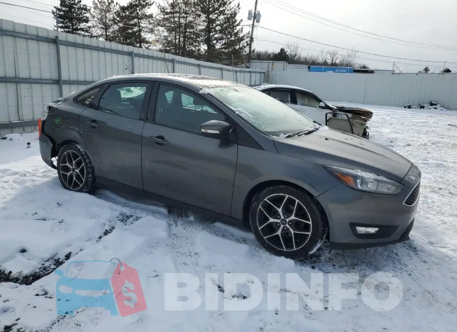 1FADP3H27JL254783 Photo# 4