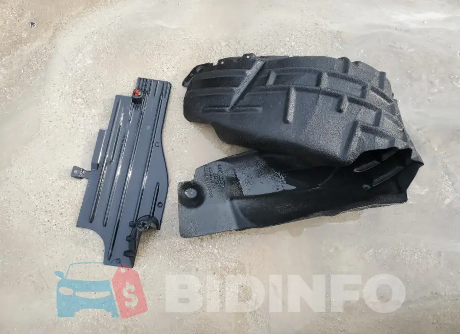 1FADP5CU9GL120418 Photo# 12