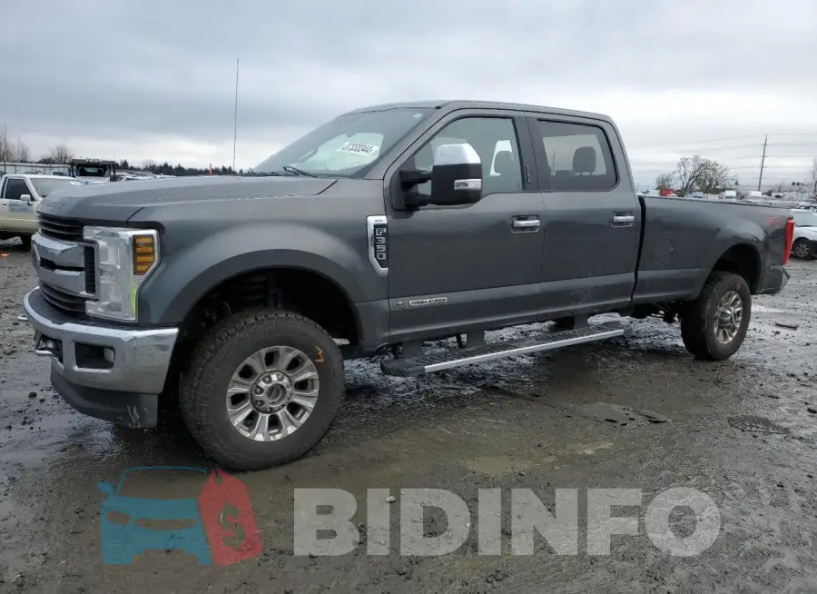 1FT8W3BT2JEB29470 Photo# 1