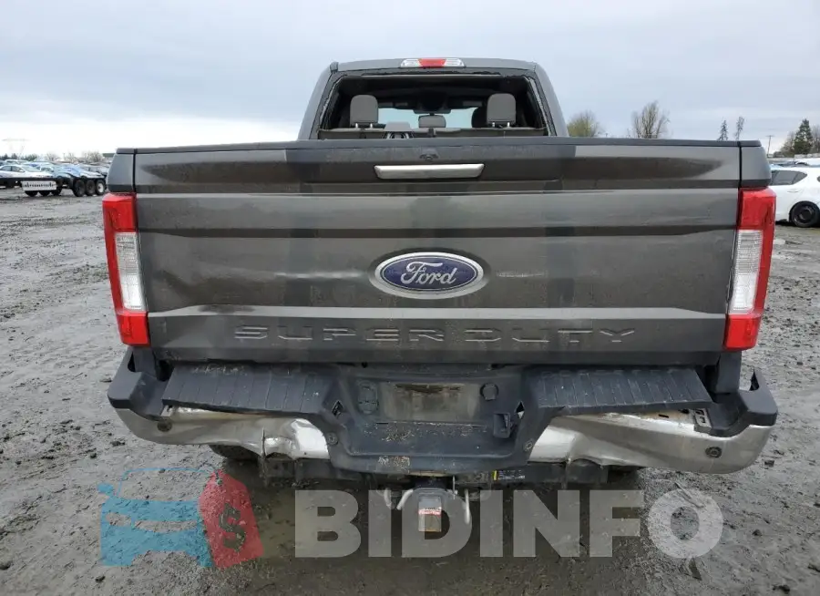 1FT8W3BT2JEB29470 Photo# 6