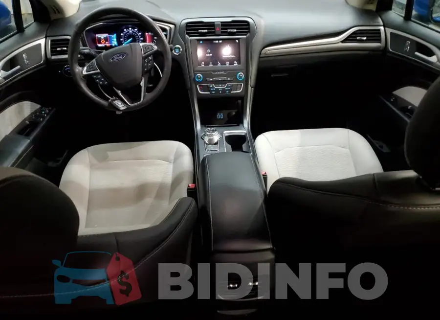3FA6P0HD1KR149796 Photo# 8