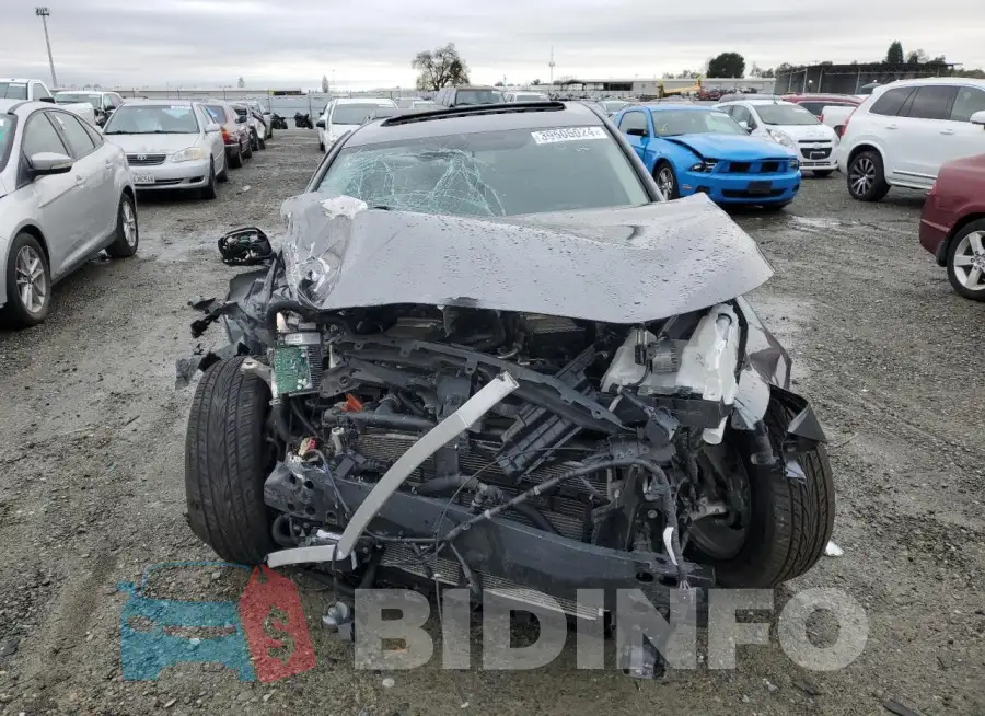 JN1EV7AP8HM730242 Photo# 5
