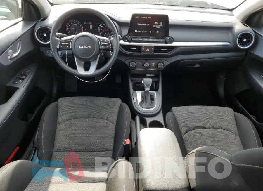 3KPF24AD1PE631080 Photo# 8