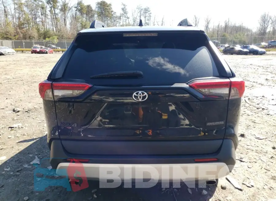 2T3J1RFV8LC120218 Photo# 6
