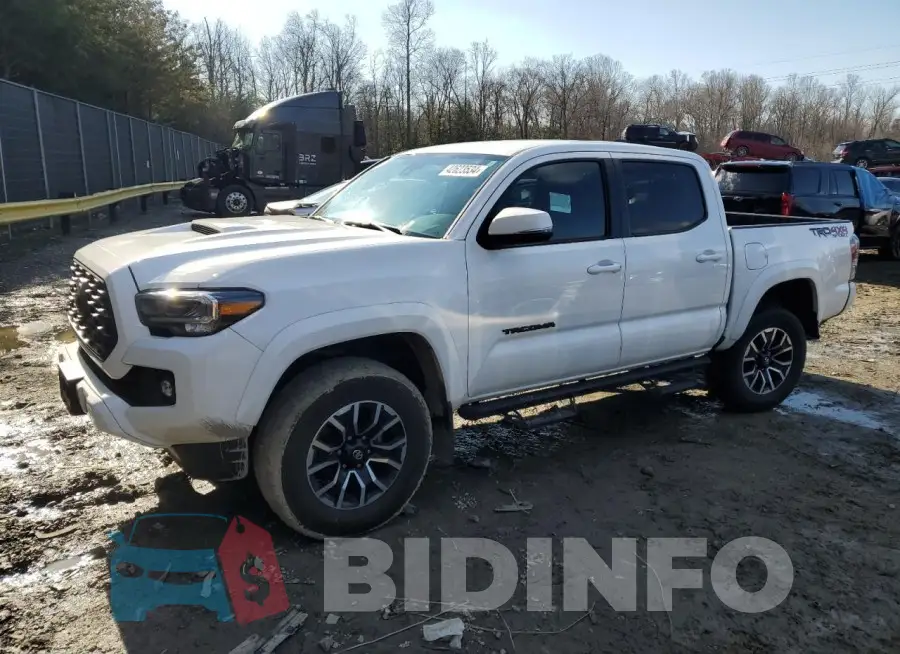 3TMCZ5AN2NM470528 Photo# 1