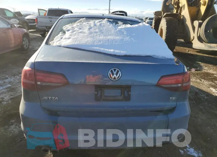 3VW2B7AJ0HM268166 Photo# 6