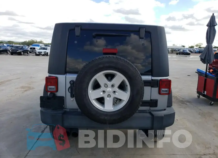 1C4BJWDG2HL589384 Photo# 6