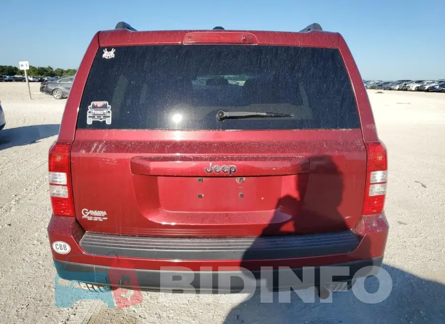 1C4NJPBB8HD103701 Photo# 6