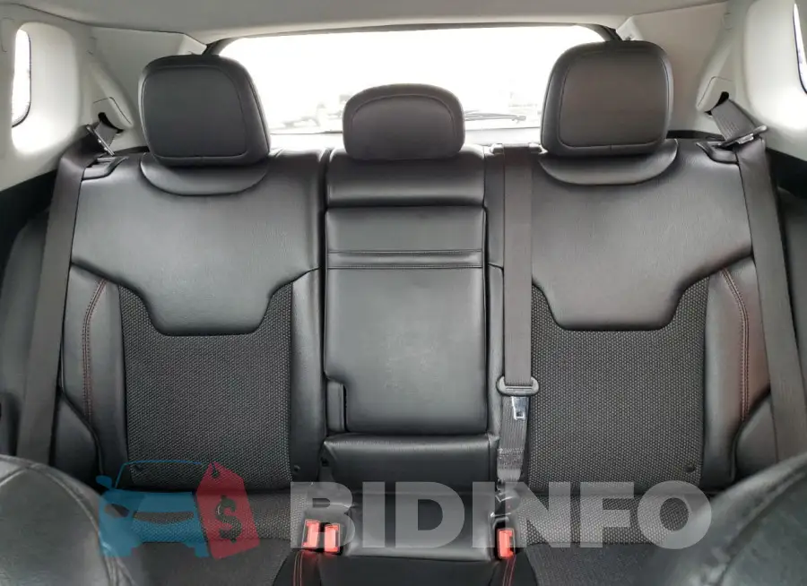 3C4NJDDB4LT126875 Photo# 10