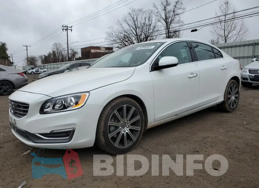 LYV402TK5HB195764 Photo# 1