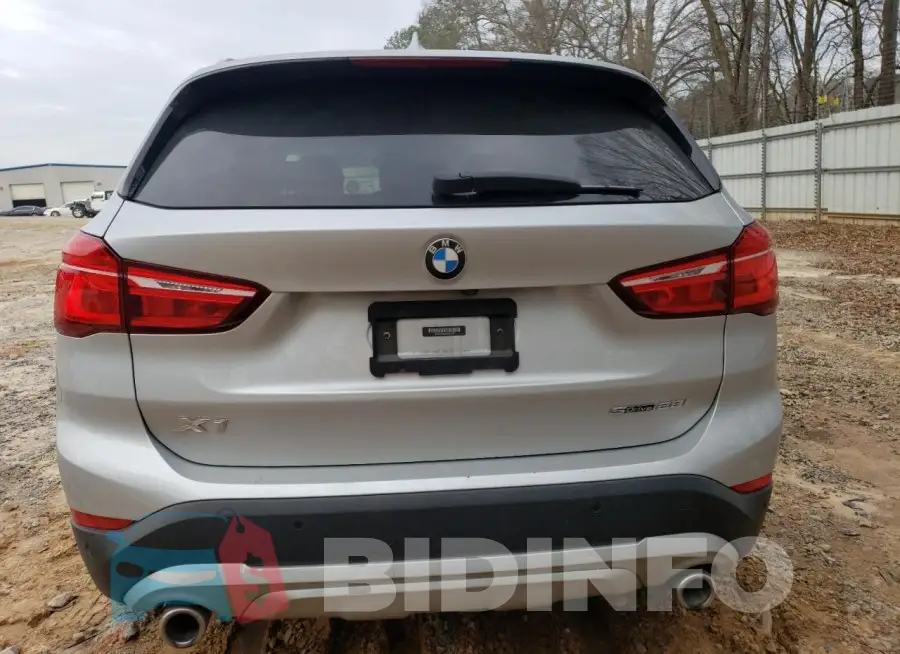 WBXJG7C03M3M76318 Photo# 6