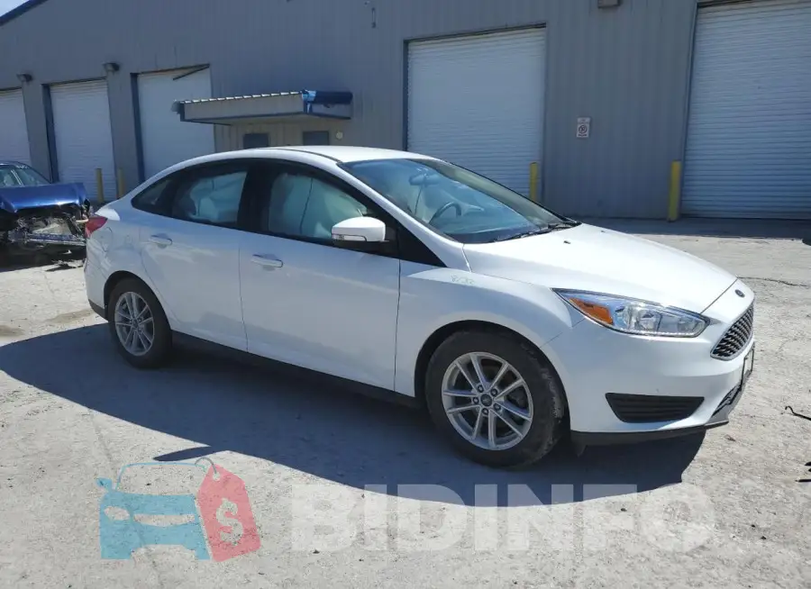 1FADP3F24JL267591 Photo# 4