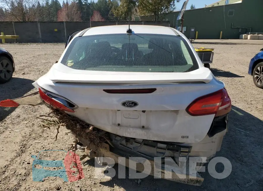 1FADP3F27FL386324 Photo# 6