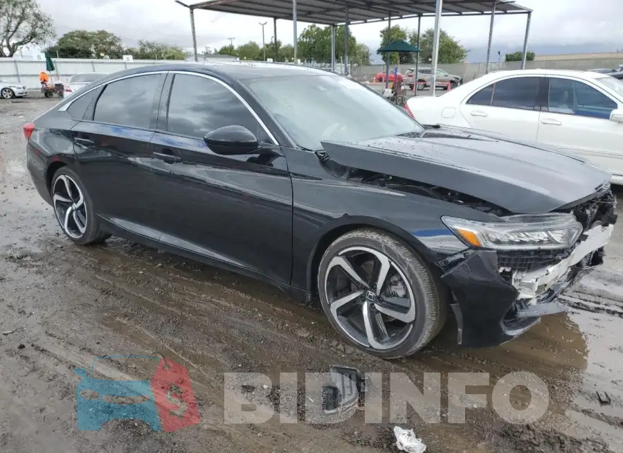 1HGCV2F37KA018487 Photo# 4