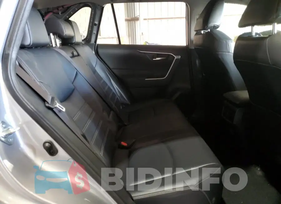 JTMC1RFV1KD511827 Photo# 10