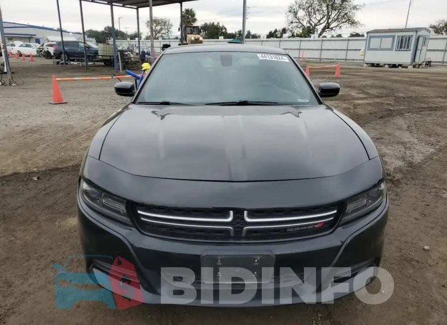 2C3CDXBG8FH768452 Photo# 5
