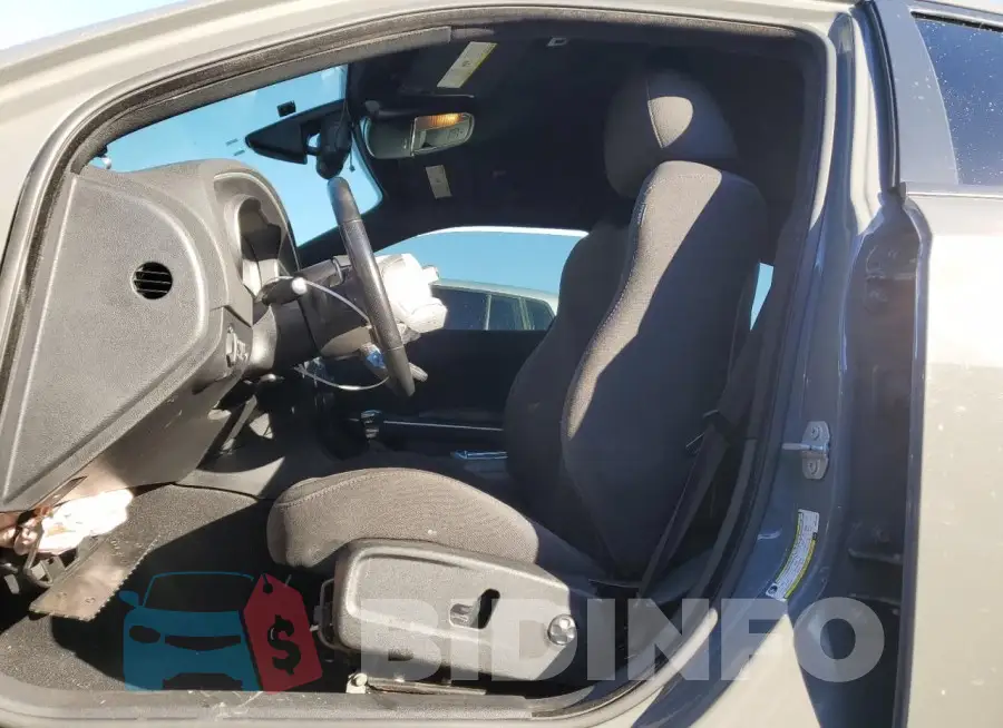 2C3CDXCT7KH652763 Photo# 7