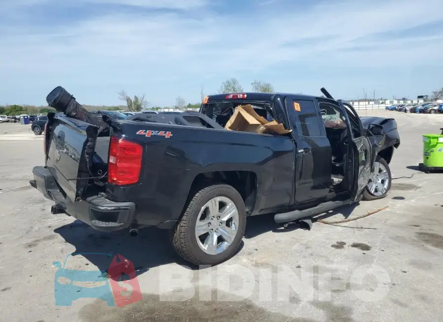 1GCVKPEC3HZ323378 Photo# 3