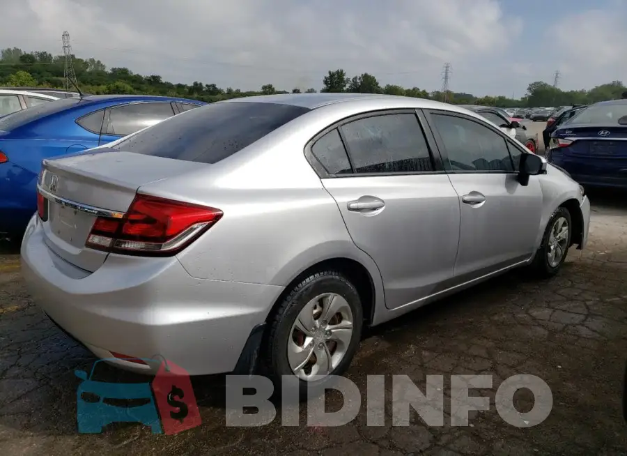 19XFB2F53FE032122 Photo# 3