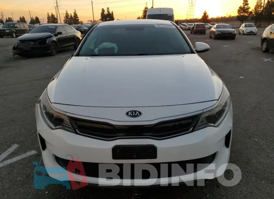 KNAGT4LE5J5020587 Photo# 5