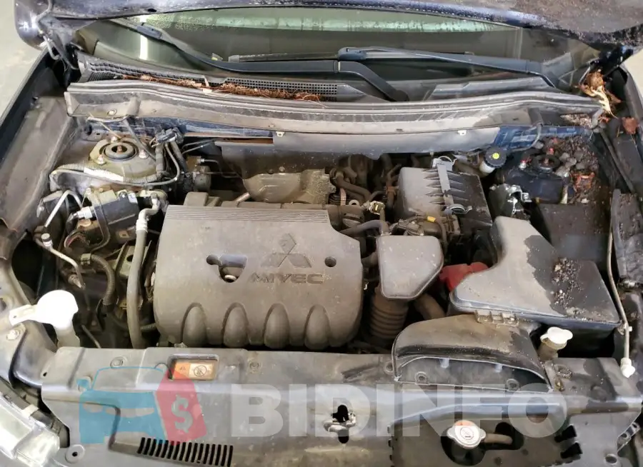 JA4AD3A38JZ020152 Photo# 12