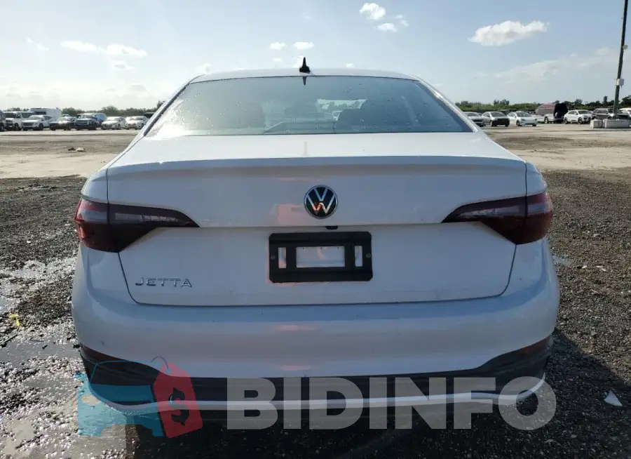 3VW5M7BU2RM023418 Photo# 6