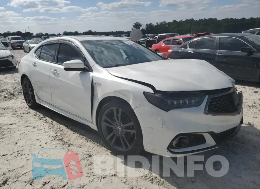 19UUB2F67KA007111 Photo# 4