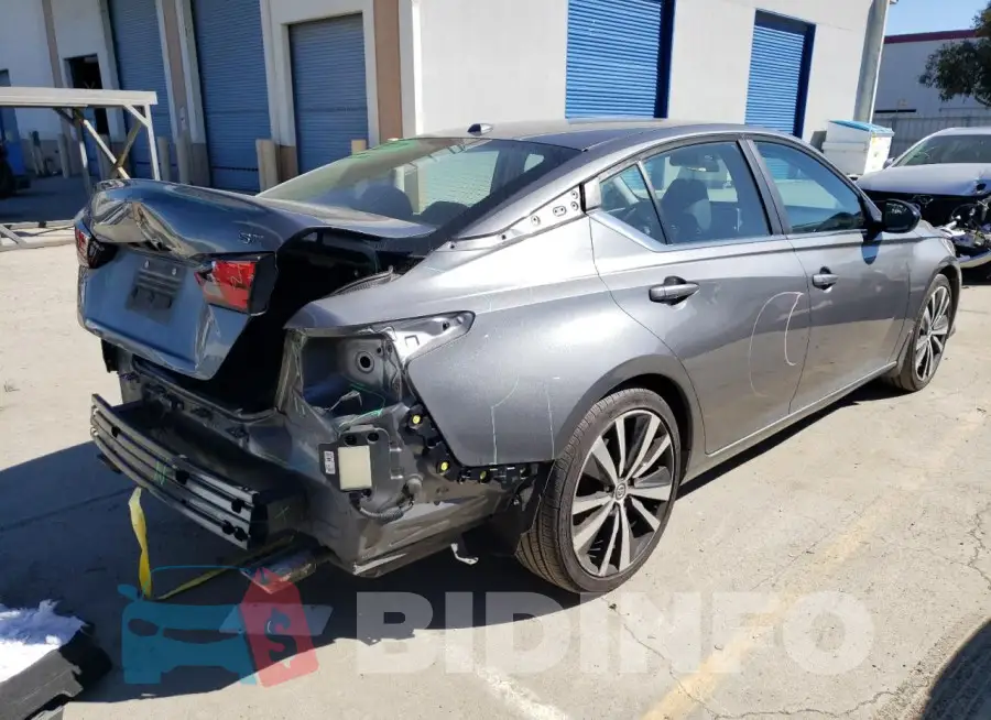 1N4BL4CV5KN305813 Photo# 3