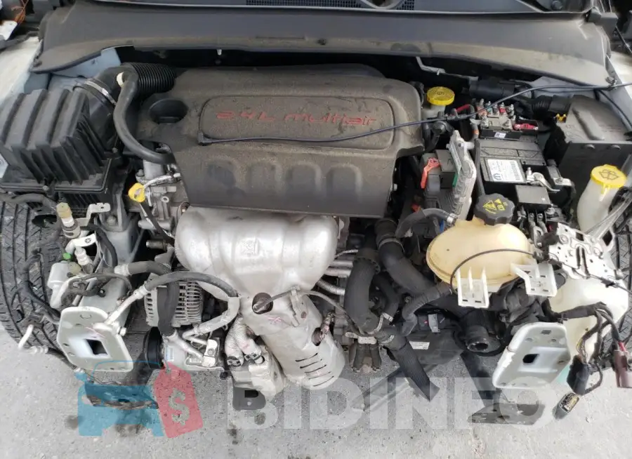 3C4NJCBBXJT124669 Photo# 12