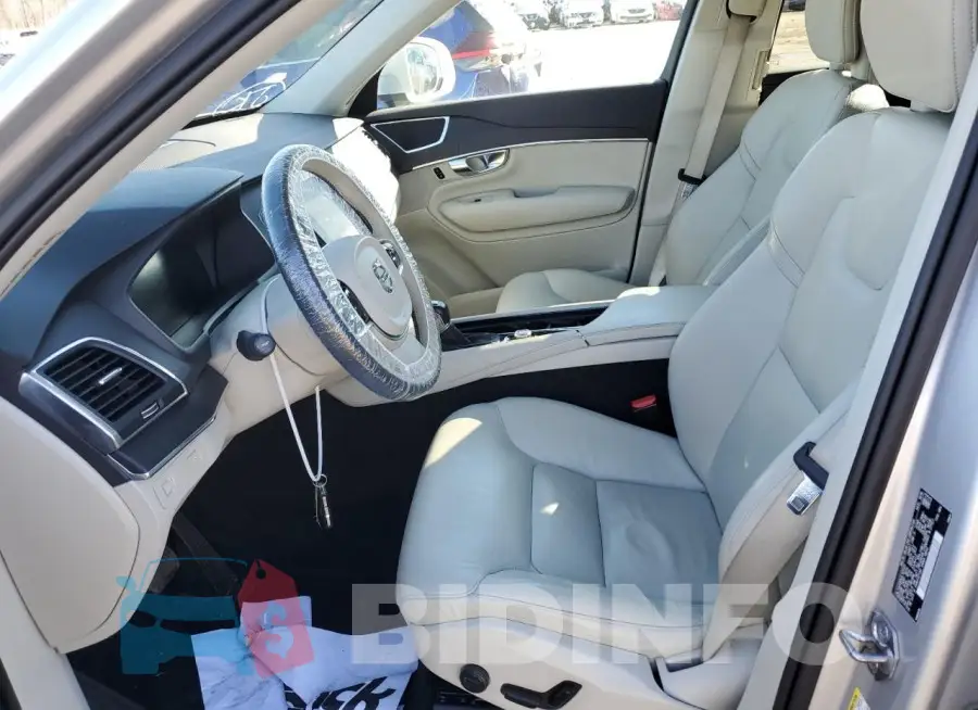 YV4102PK2L1575171 Photo# 7