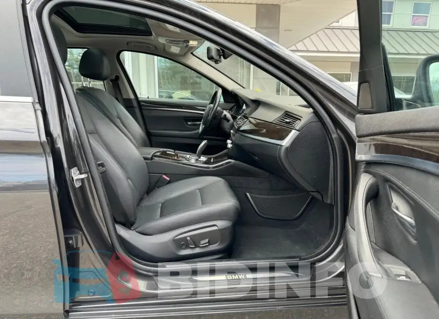 WBA5A7C56FD626301 Photo# 5